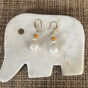 Yellow jade and White fresh water Pearl Earrings